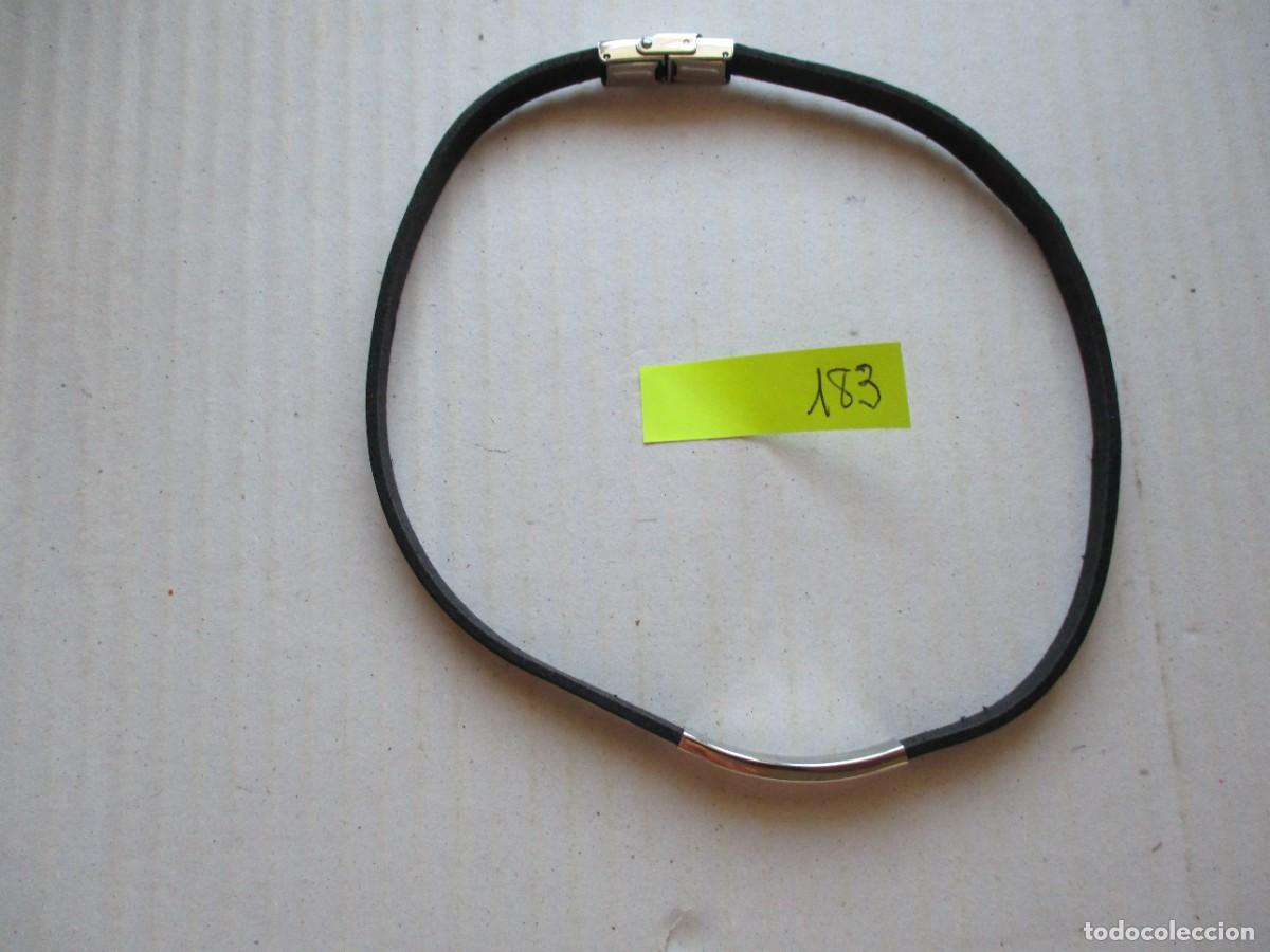 Joyeria: COLLAR EN PIEL DECORACION EN EL CENTRO ANCHO 0.6 CM. LARGO 41 CM REGULABLE, MARLU , EXCELENTE ESTADO