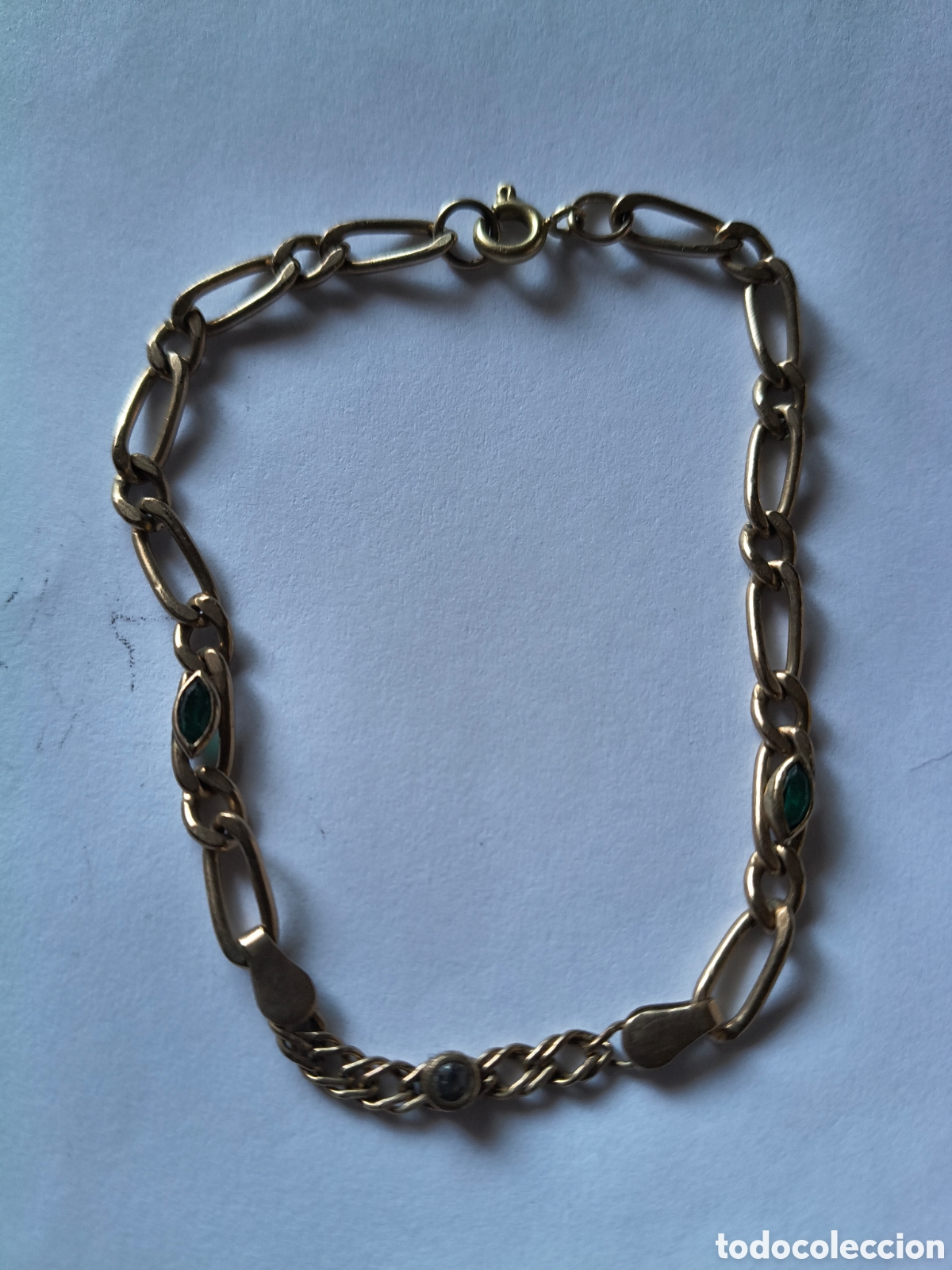 Joyeria: PULSERA DORADA DE ESLABONES Y 3 PIEDRAS