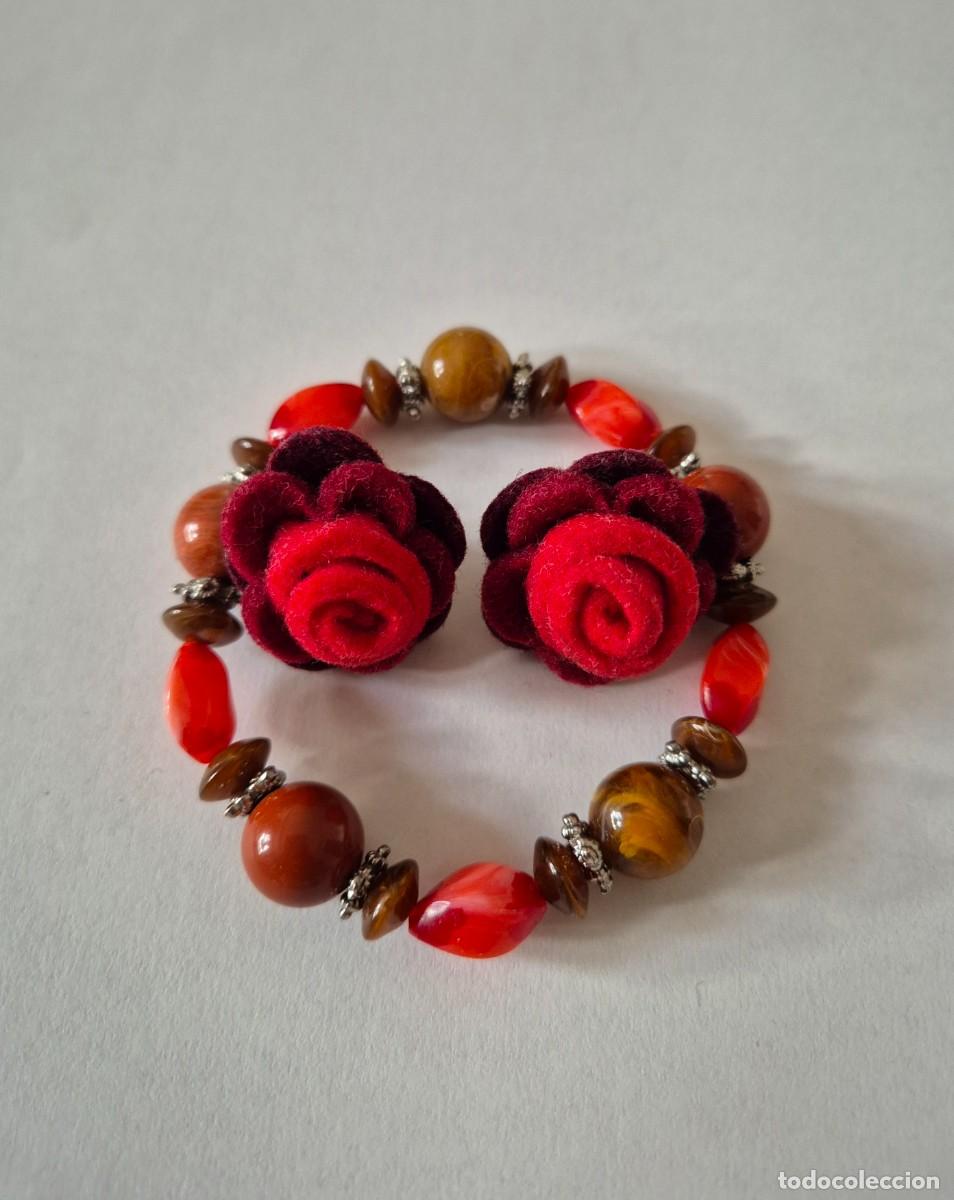 Pulsera de Perlas y Pendientes de Rosas