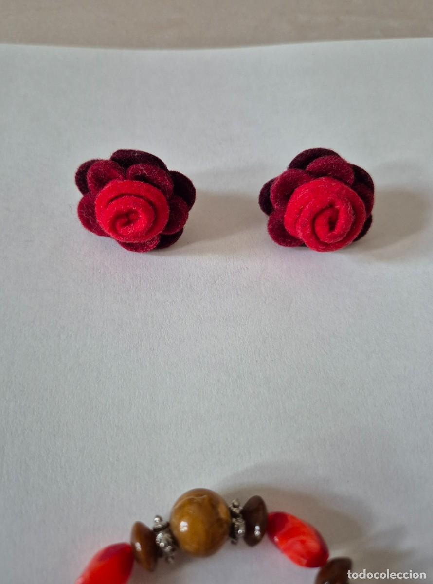 Joyeria: Pulsera de Perlas y Pendientes de Rosas - Foto 4