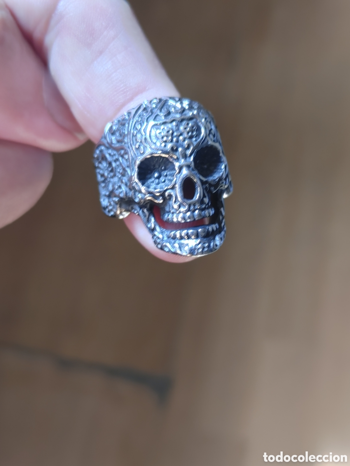 Joyeria: Anillo de calavera en acero.