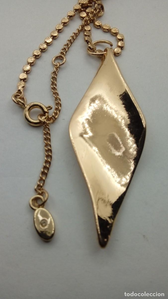 Schmuck: COLGANTE COLOR ORO CON CADENA