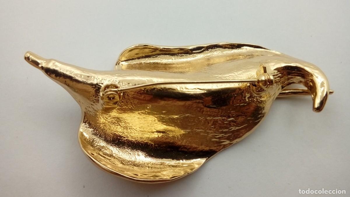 Joyeria: BROCHE EN FORMA DE HOJA COLOR ORO - Foto 2