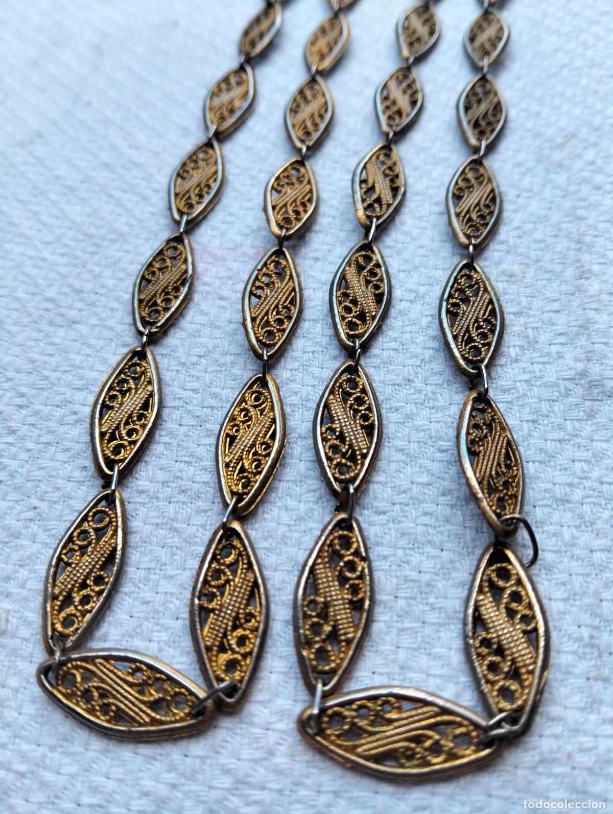 Schmuck: Collar antiguo con filigrana de metal color dorado cadena cadenita antigua bisuter&iacute;a de los a&ntilde;os 50