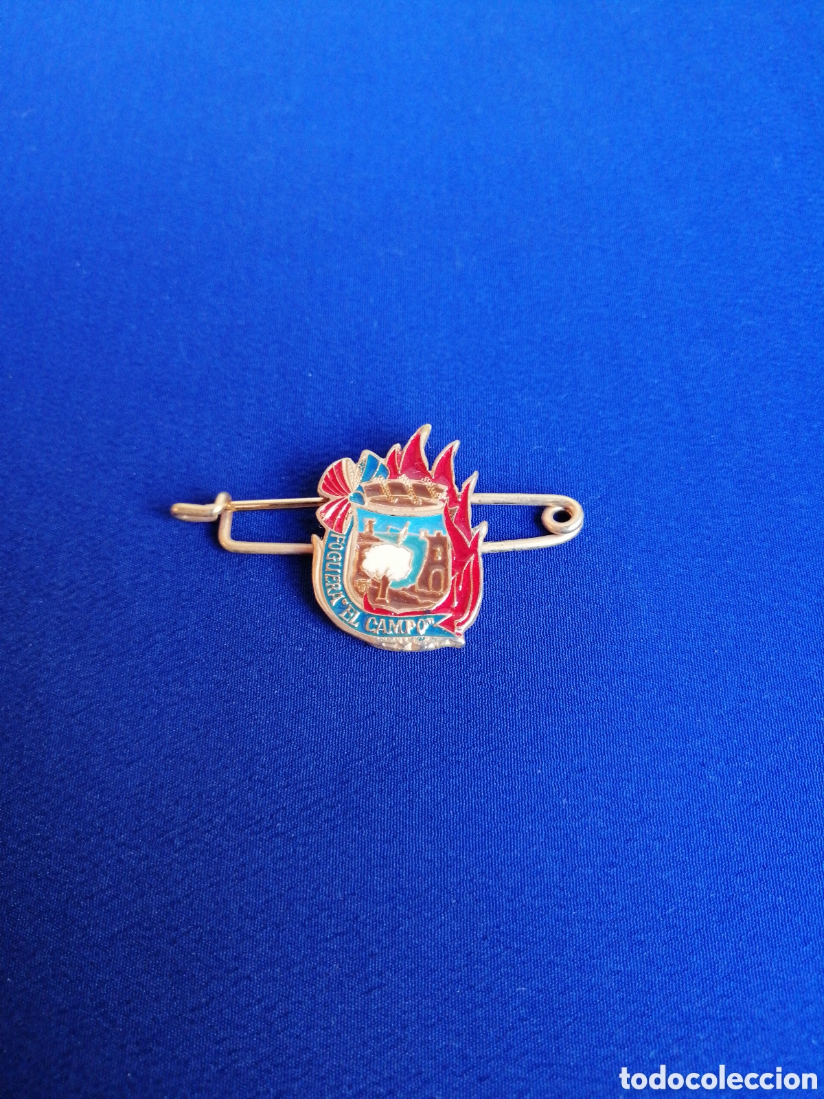 Schmuck: FOGUERA EL CAMPO HOGUERAS DE SAN JUAN PISACORBATAS DE ALFILER