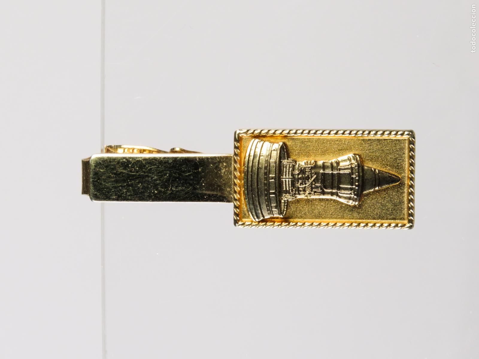 Joyeria: Pisacorbatas pinza motor avi&oacute;n Pratt & Whitney compa&ntilde;&iacute;a USA metal dorado segunda mitad S XX