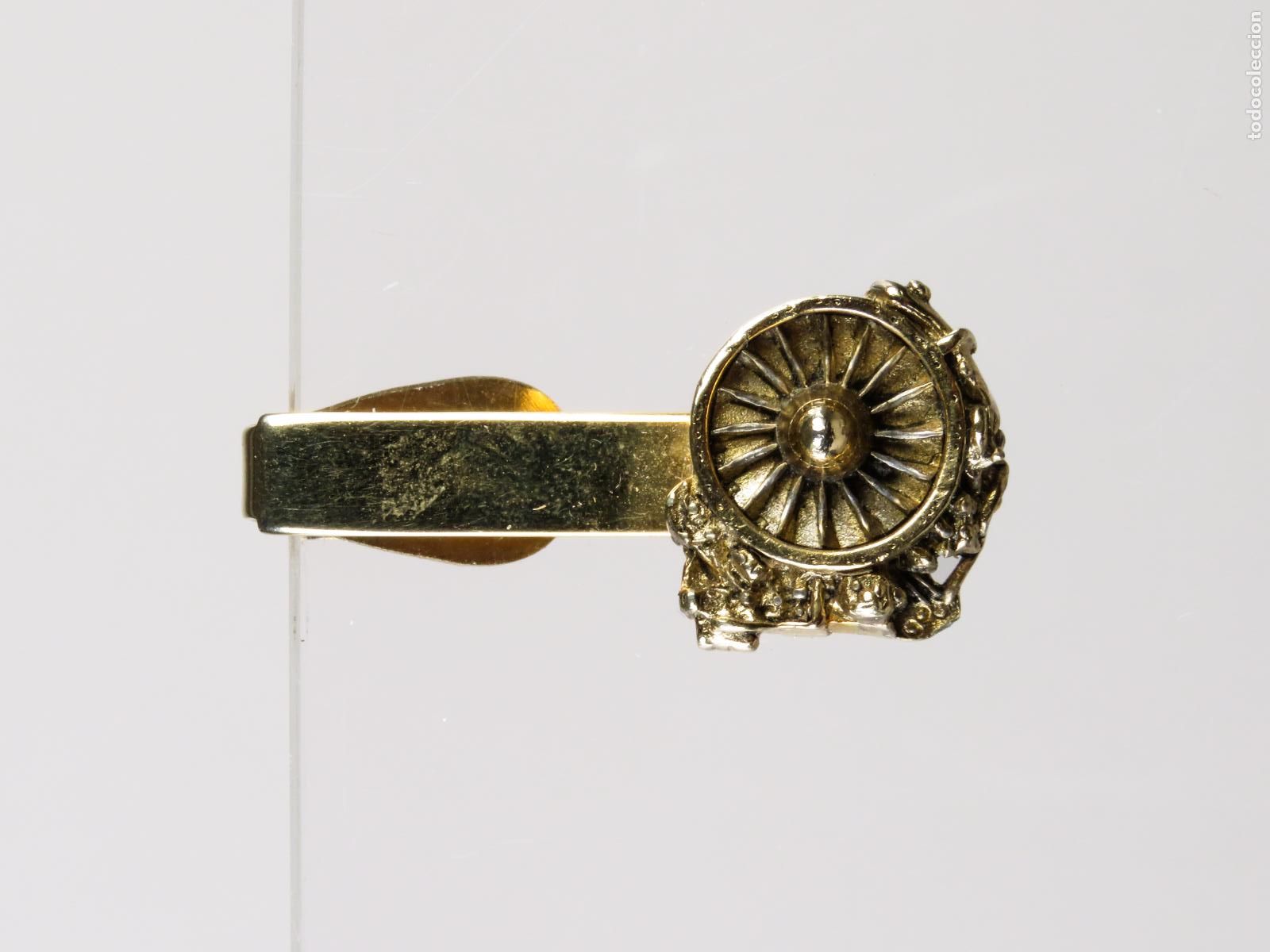 Joyeria: Pisacorbatas pinza motor avi&oacute;n Pratt & Whitney compa&ntilde;&iacute;a USA metal dorado segunda mitad S XX