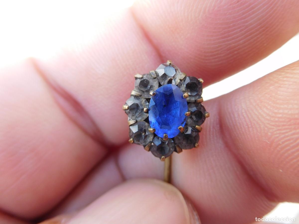 Joyeria: Aguja antigua con cristales o piedras