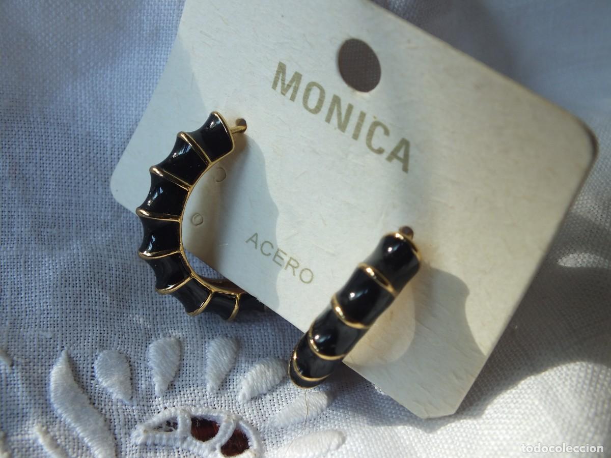 Joyeria: PENDIENTES DE ACERO CHAPADOS EN ORO ESMALTADOS EN NEGRO