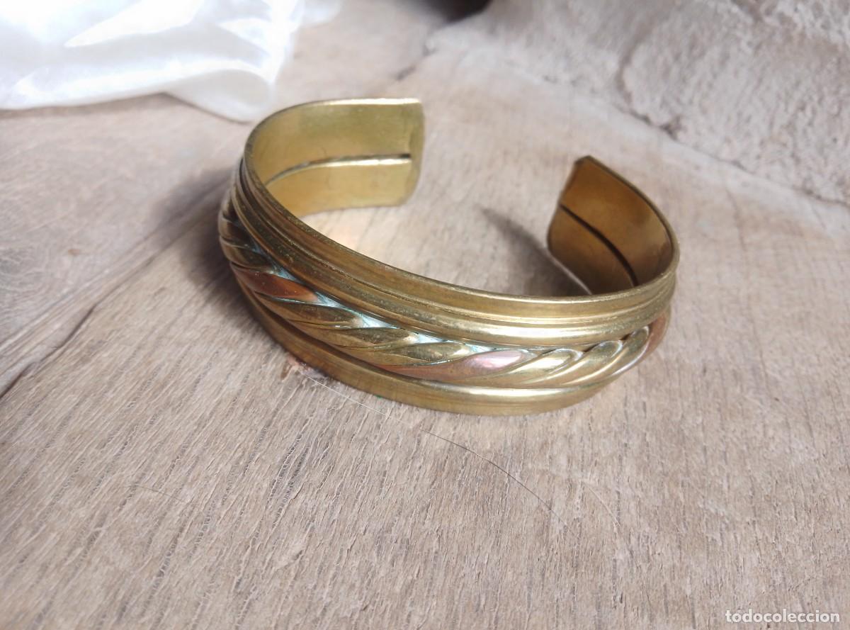 Joyeria: Pulsera brazalete vintage de lat&oacute;n con tonos en cobre