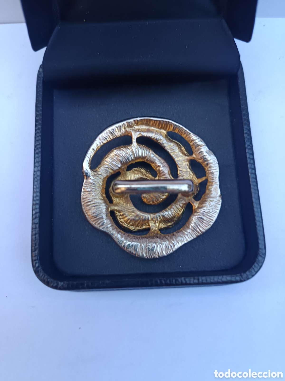 Joyeria: Broche vintage para pa&ntilde;uelo con forma de flor esmaltada en verde y base dorada - Foto 2
