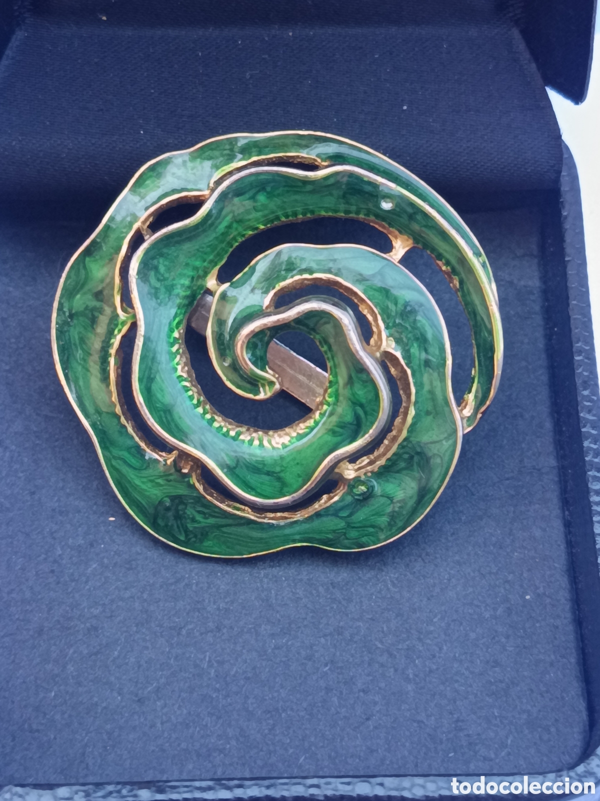 Joyeria: Broche vintage para pa&ntilde;uelo con forma de flor esmaltada en verde y base dorada - Foto 3