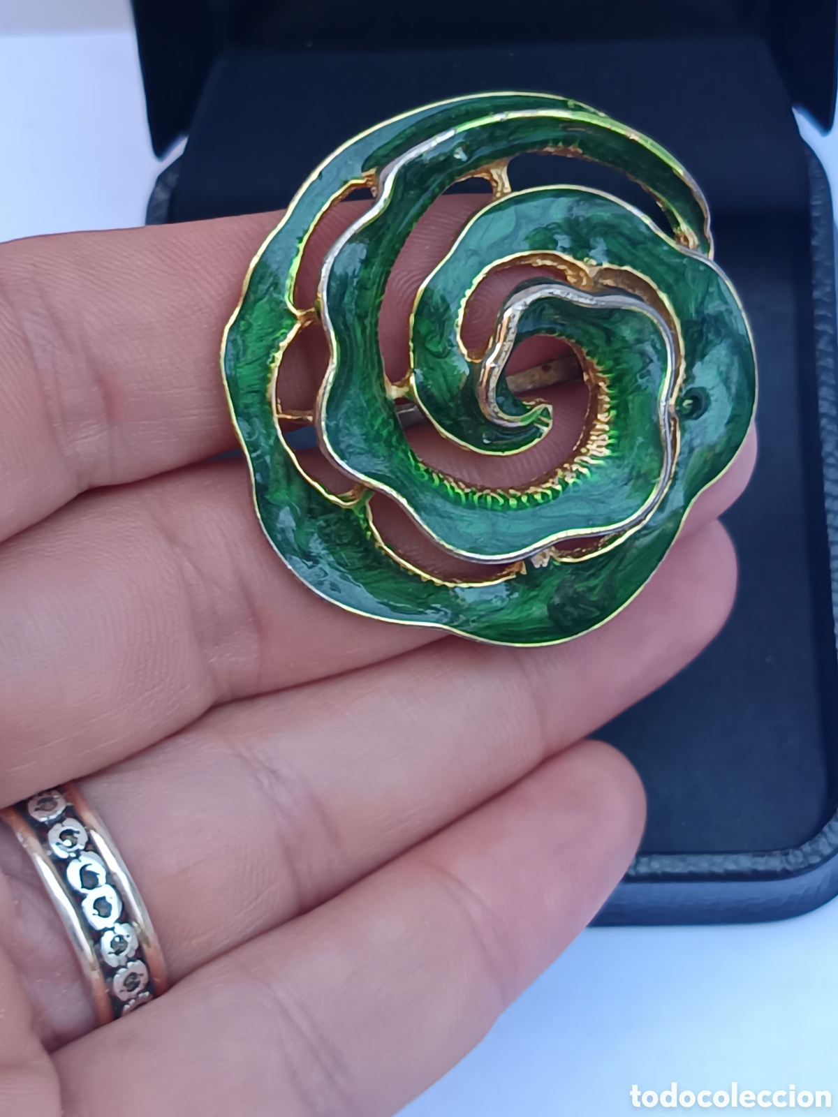 Joyeria: Broche vintage para pa&ntilde;uelo con forma de flor esmaltada en verde y base dorada - Foto 4