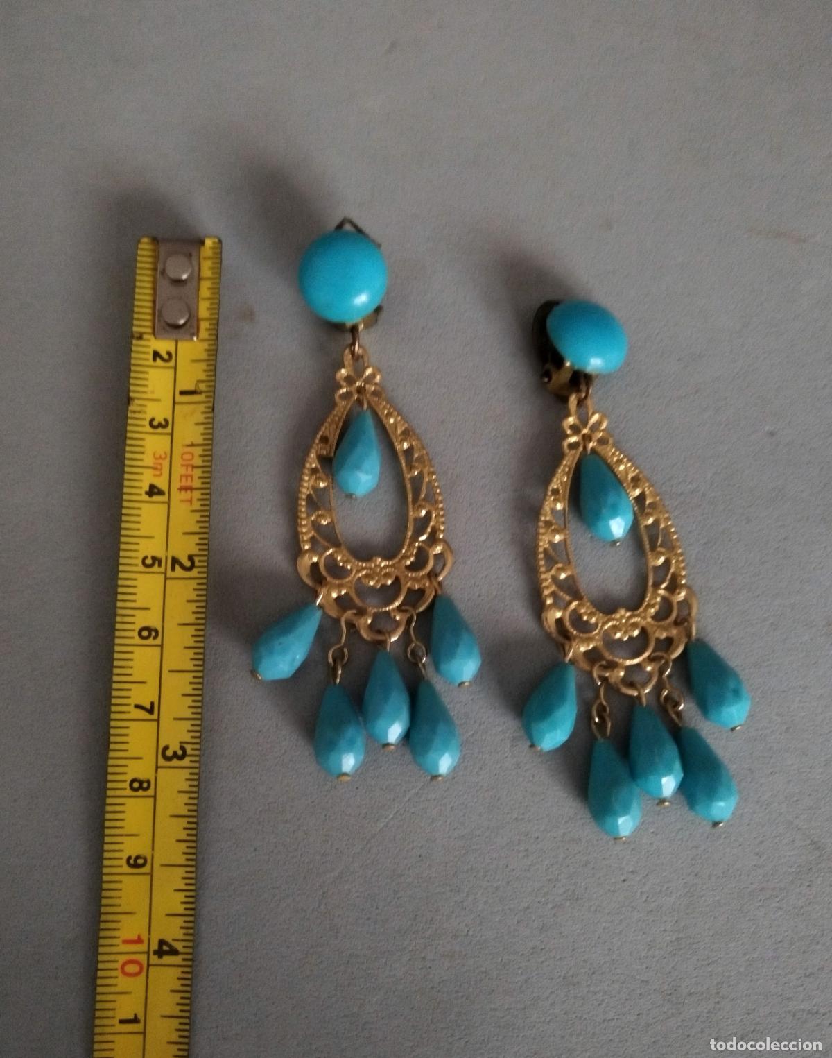 Joyeria: Pendientes de gitana, dorados con pedrer&iacute;a azul. - Foto 3