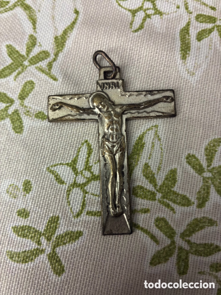 Jewelry: Cruz / Crucifijo Metalico Vintage de Cuello o Rosario - Inscripci&oacute;n &laquo;ITALY&raquo; - Buen Estado con P&aacute;tina