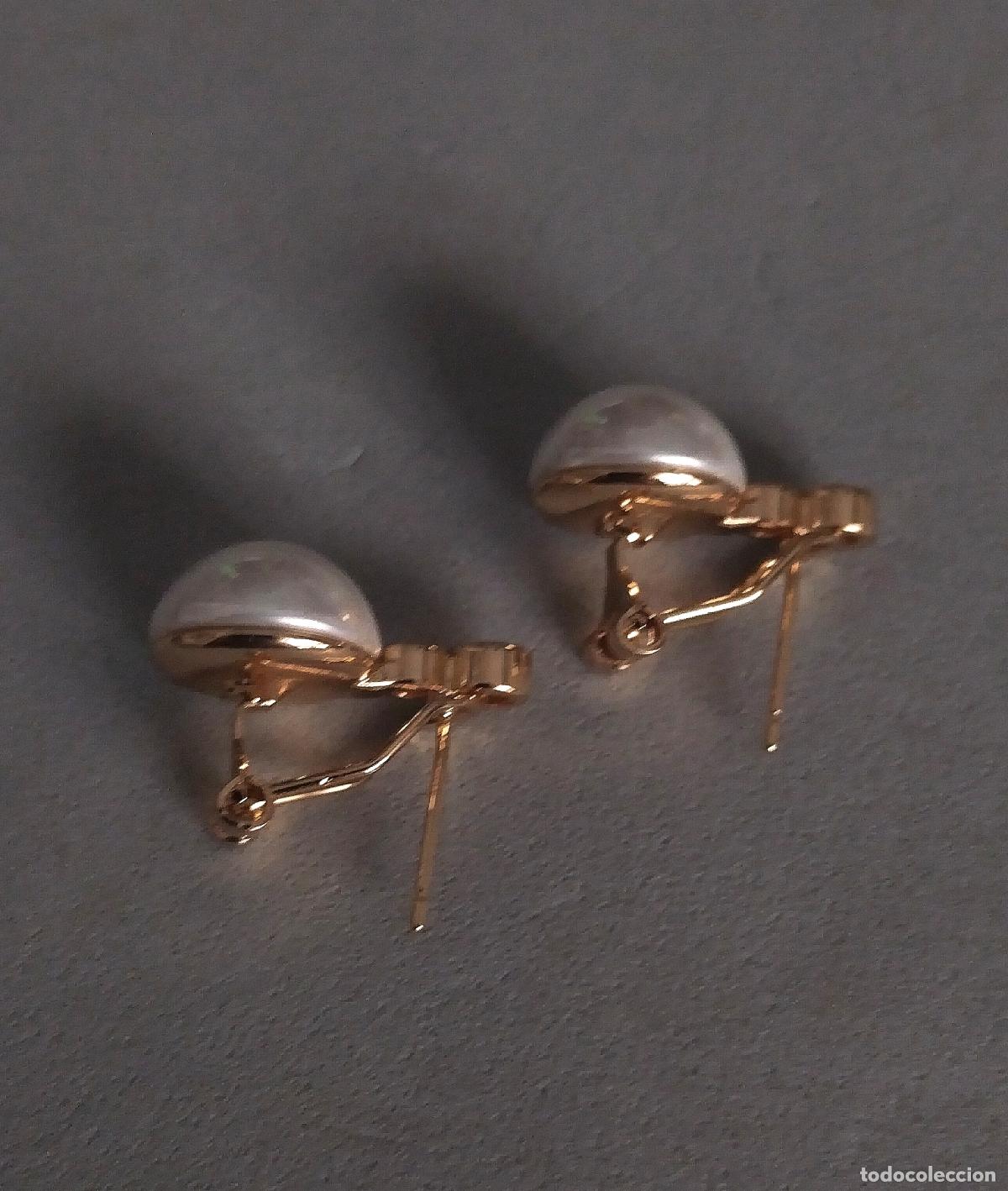 Joyeria: Pendientes dorados con perlas. - Foto 3
