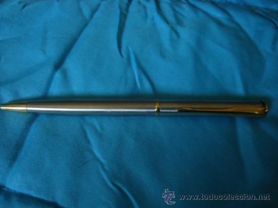 Stylos-bille anciens: BOLIGRAFO EN ESTUCHE DE MADERA