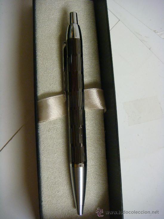Bol&iacute;grafos antiguos: BOLIGRAFO PARKER,LLEVA SU ESTUCHE,ES NUEVO.