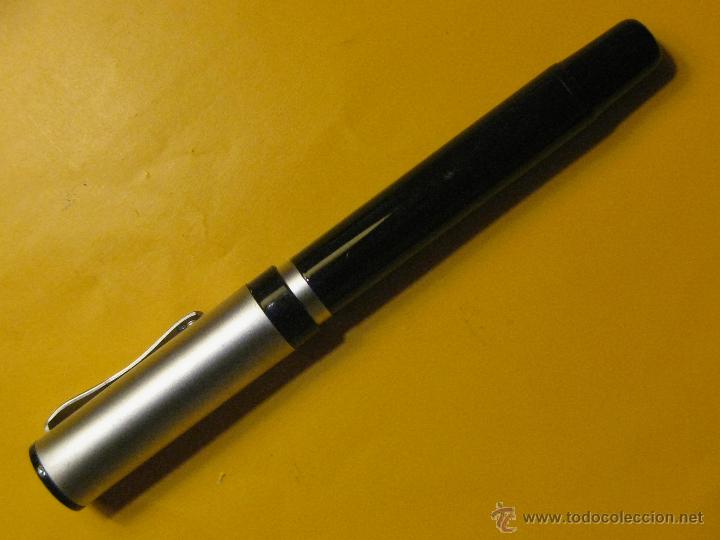 Stylos-bille anciens: PLUMA ESTILOGRAFICA NEGRA Y CAPUCHON NIQUELADO