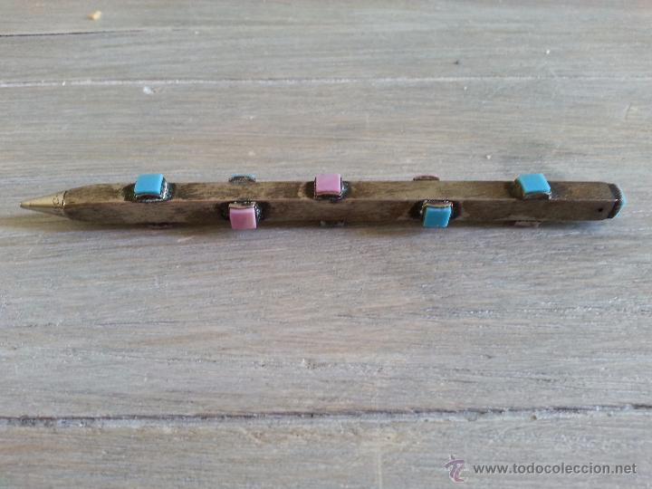 Stylos-bille anciens: BOLIGRAFO DE METAL PLATEADO CON PIEDRAS DE COLORES