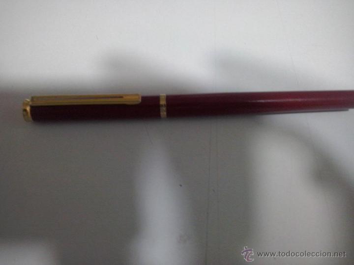 Stylos-bille anciens: estilografica lira rojo y dorado