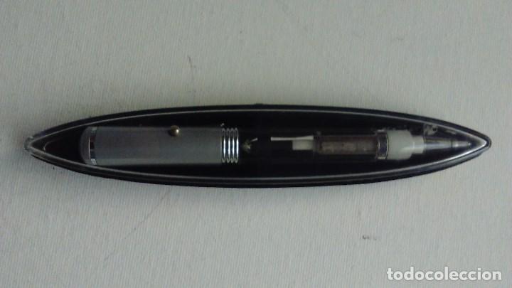 Stylos-bille anciens: Bol&iacute;grafo publicitario Introna en caja