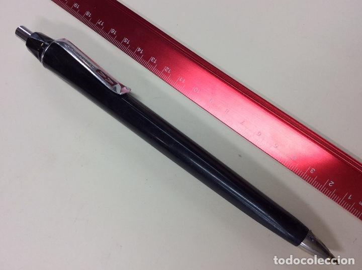 Stylos-bille anciens: GIGANTE BOLIGRAFO UNIVERSAL A&Ntilde;OS 70