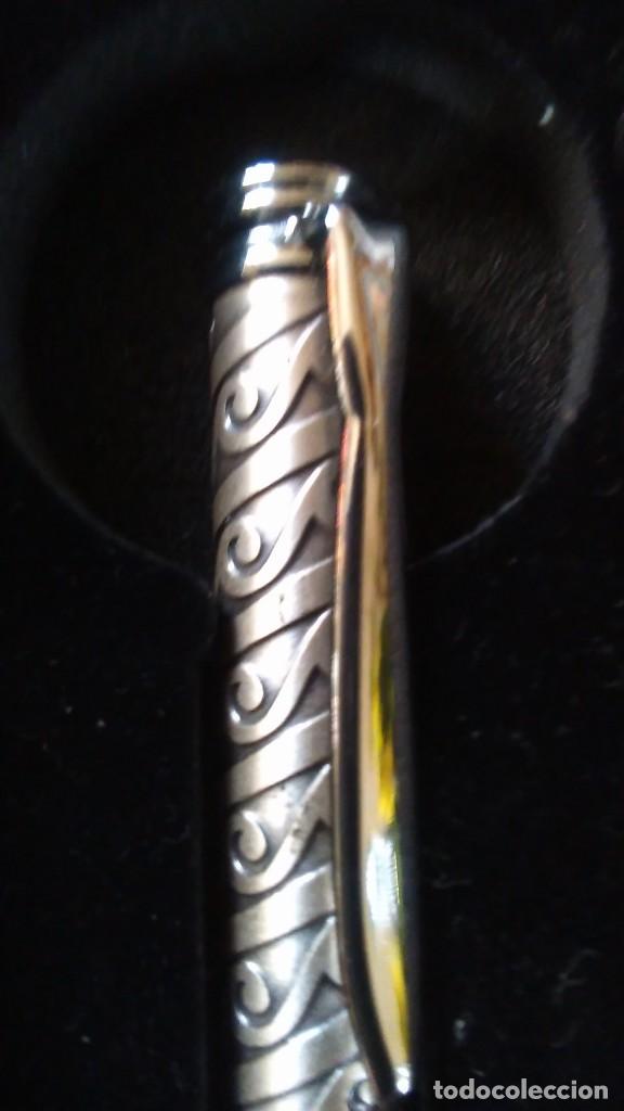 Bol&iacute;grafos antiguos: Bol&iacute;grafo de metal plateado extensible - Foto 4