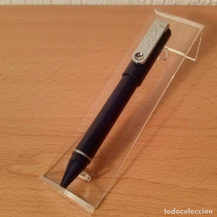 Bol&iacute;grafos antiguos: Bol&iacute;grafo Inoxcrom Handypen. Color azul marino perlado con clip plateado. Nuevo.