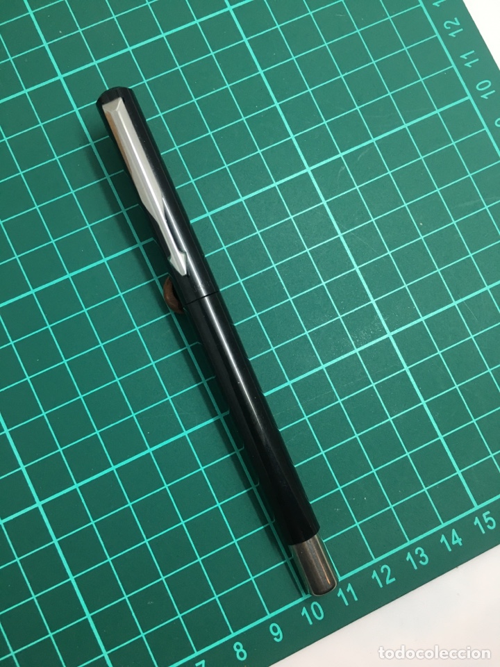 Bol&iacute;grafos antiguos: Roller parker vector negro - Foto 1
