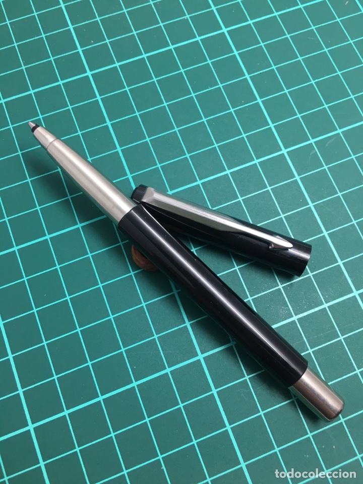 Bol&iacute;grafos antiguos: Roller parker vector negro - Foto 3
