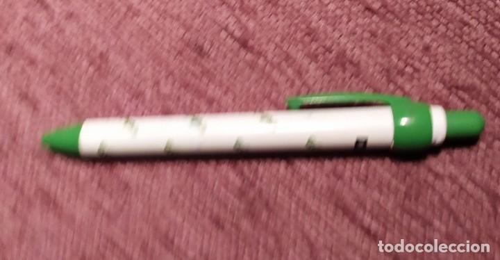 Bol&iacute;grafos antiguos: BOLIGRAFO BLANCO Y VERDE - Foto 1
