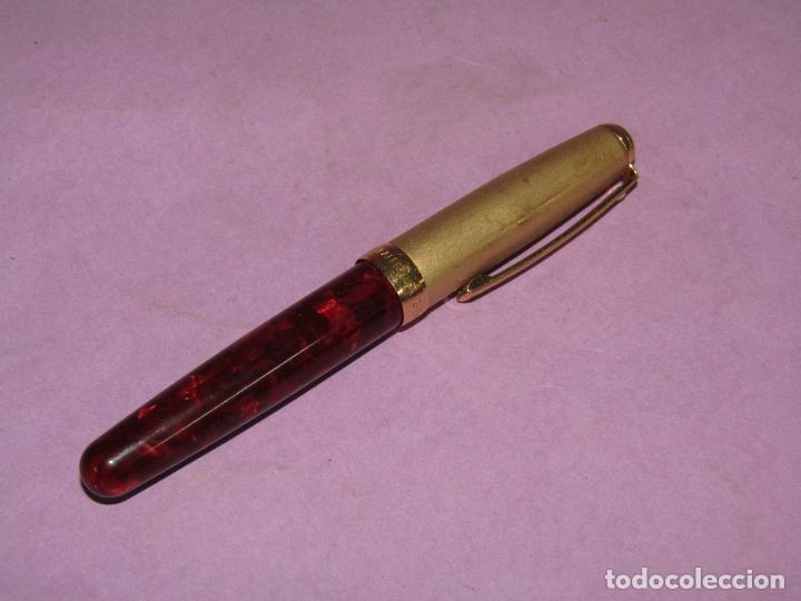 Bolígrafos antiguos: Antiguo Bolígrafo con Cuerpo Marmolado Rojo y Capucha Dorada de SHEAFFER USA - Foto 1 - 271955153