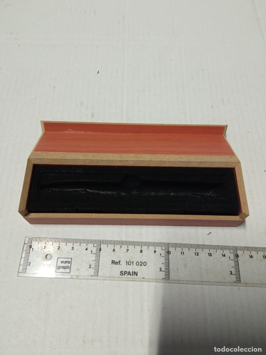 Bol&iacute;grafos antiguos: Funda de boligrafo de madera. - Foto 2