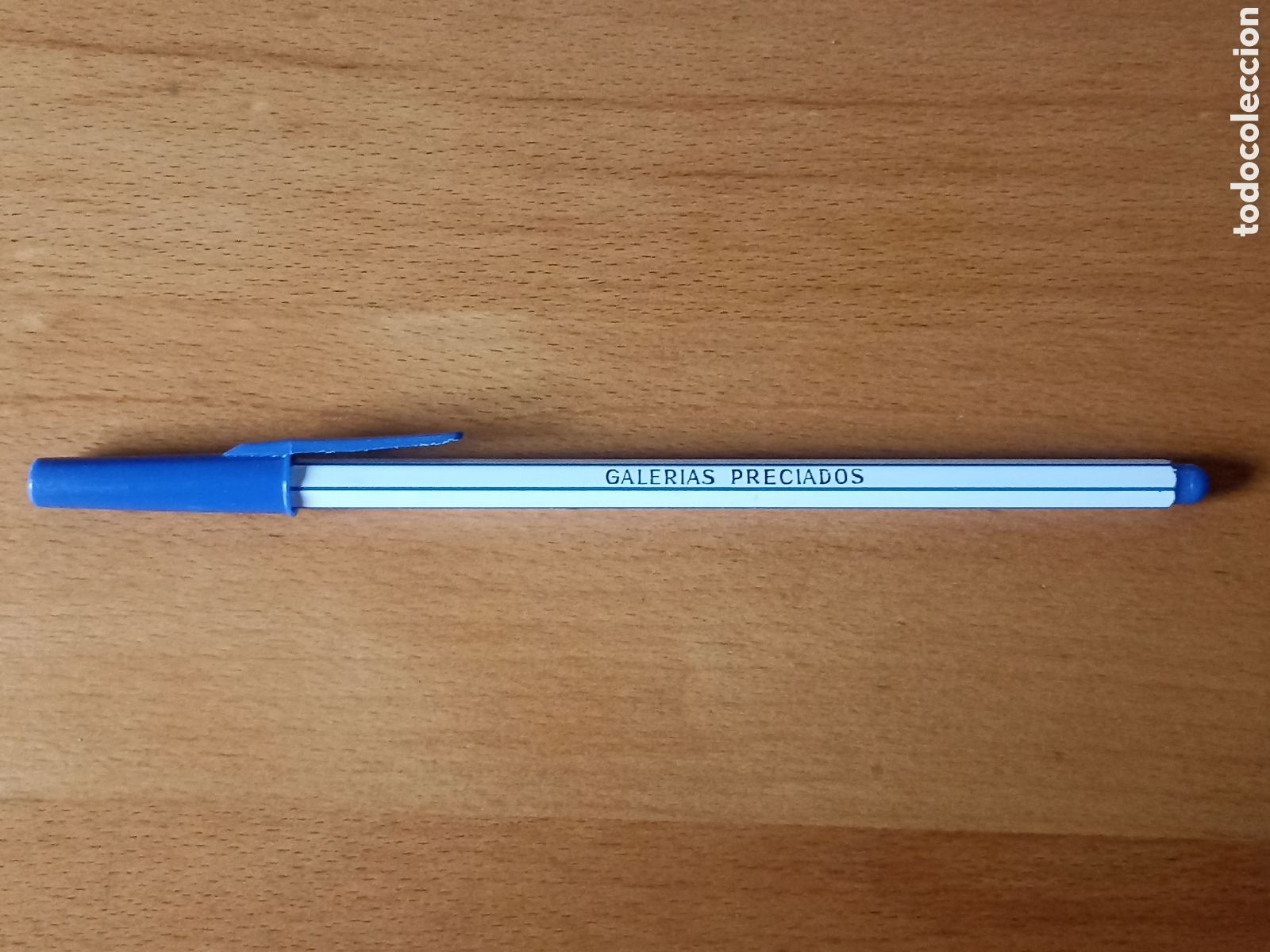 Alte Kugelschreiber: Bol&iacute;grafo Galer&iacute;as Preciados - Blanco rayas azules