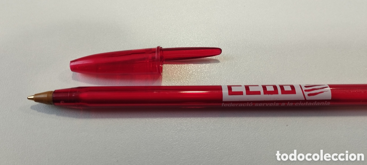 Bol&iacute;grafos antiguos: BOLIGRAFO CCOO CATALUNYA - BIC STYLE CLEAR - PUBLICITARIO - TRANSLUCIDO EN ROJO - 2024