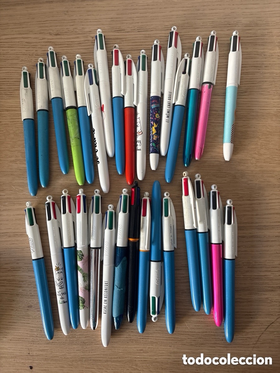 Bol&iacute;grafos antiguos: Enorme lote de bol&iacute;grafos bic 4 colores (A21)