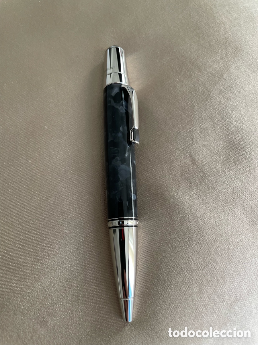 Stylos-bille anciens: Montblanc Boh&eacute;me nuevo . Modelo : &rdquo; Soulmakers for 100 years &rdquo; nuevo .
