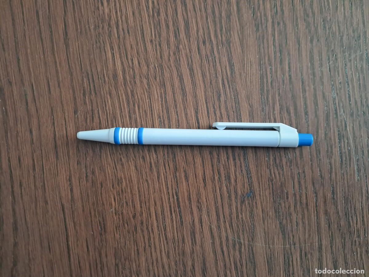 Bol&iacute;grafos antiguos: bol&iacute;grafo blanco de pl&aacute;stico. - Foto 1