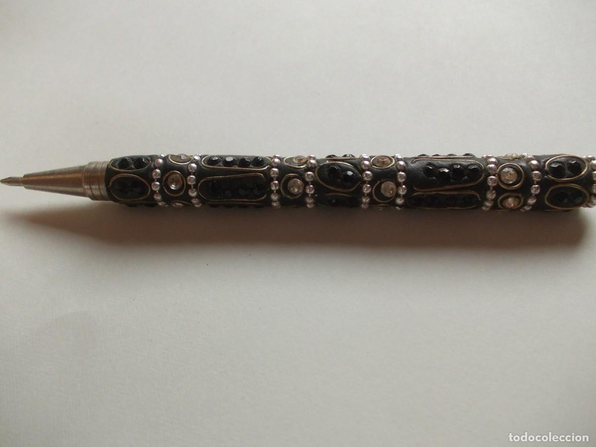 Bol&iacute;grafos antiguos: Bol&iacute;grafo joya pedrer&iacute;a strass relieves plateados estilo art dec&oacute; escritura artesanal