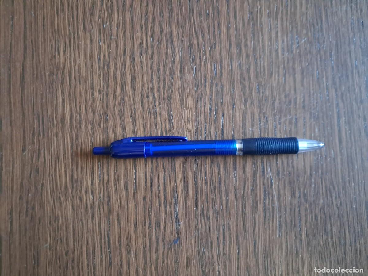 Bol&iacute;grafos antiguos: bol&iacute;grafo de pl&aacute;stico, azul.