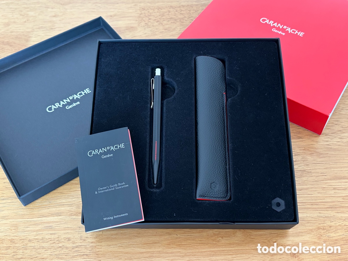 Bol&iacute;grafos antiguos: Caran D'Ache Ecridor Racing Set Estuche Piel Negro