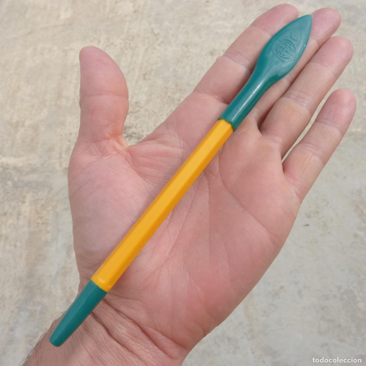 Bol&iacute;grafos antiguos: Bol&iacute;grafo de plastico, caja de ahorros y monte de piedad de castellon, 20cm , 8,30gr. Tinta seca.