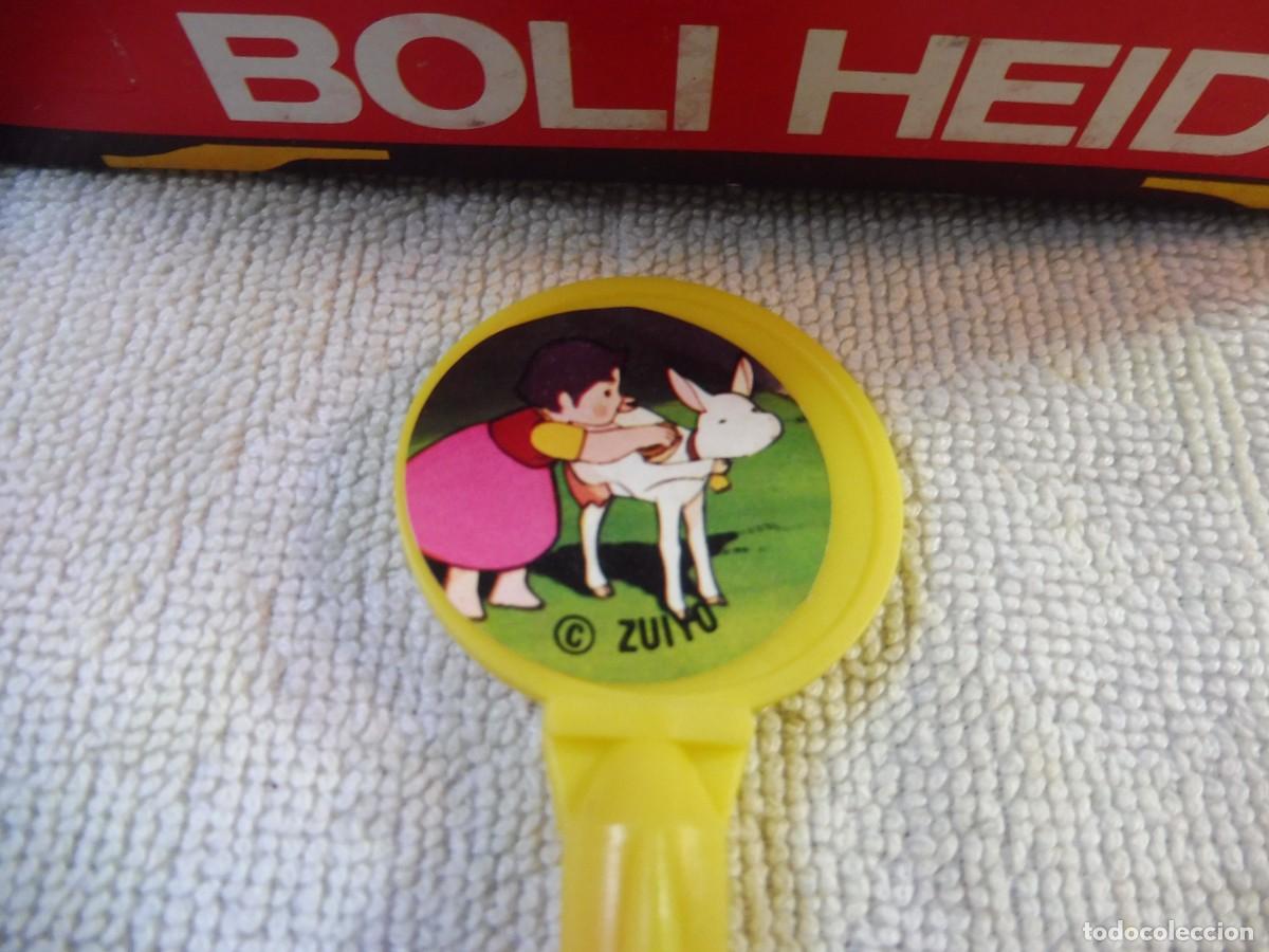 Bol&iacute;grafos antiguos: Bol&iacute;grafo de copo de nieve con Heidi amarillo y rosa, Zuiyo MOIP S.L. (Madrid)