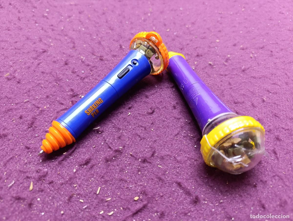 Bol&iacute;grafos antiguos: Lote de dos curiosos bol&iacute;grafos con forma de sonajero, Shaking Pen