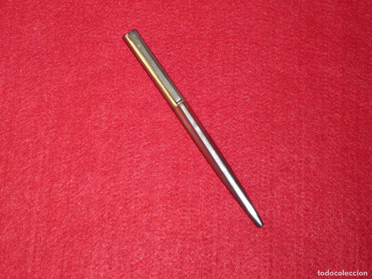 Bol&iacute;grafos antiguos: BOLIGRAFO DE DISE&Ntilde;O METAL CON CONTRASTES