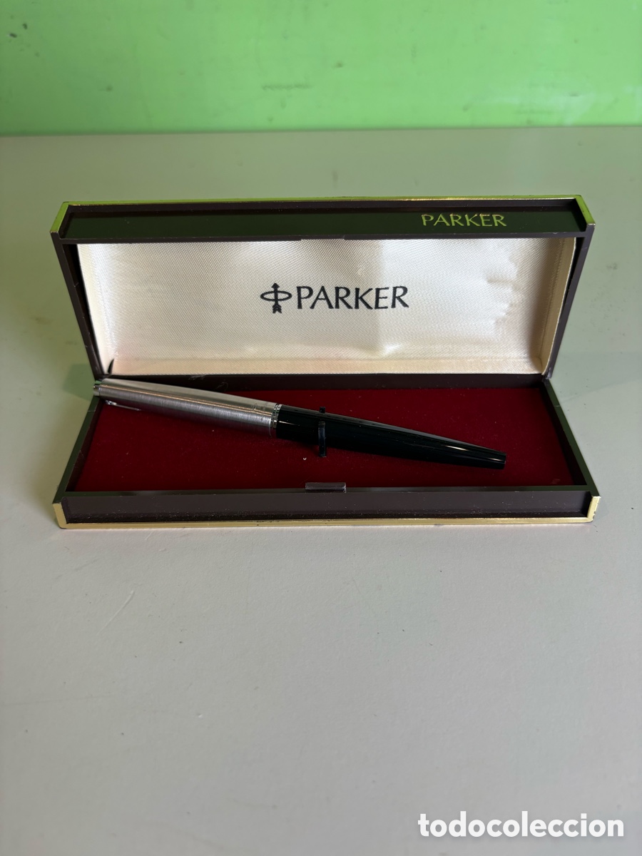 Bol&iacute;grafos antiguos: Pluma estilogr&aacute;fica Parker vintage de acero inoxidable con caja original