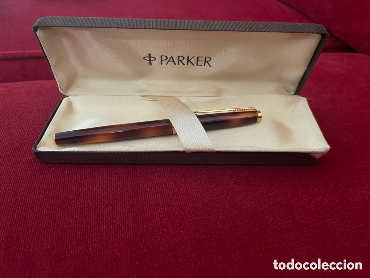 Bol&iacute;grafos antiguos: Bol&iacute;grafo Parker original lacado marr&oacute;n marmolado con detalles dorados. Nuevo con estuche
