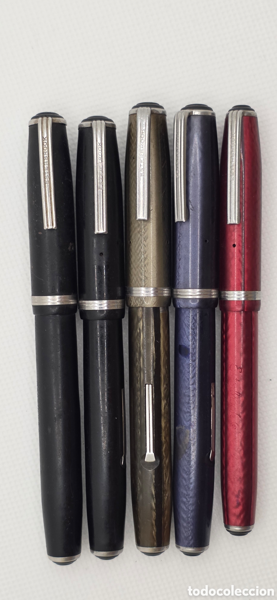 Bol&iacute;grafos antiguos: Lote de 5 Plumas Estilogr&aacute;ficas Esterbrook Vintage &ndash; 4 Originales + 1 con Plum&iacute;n No Original &ndash; Para