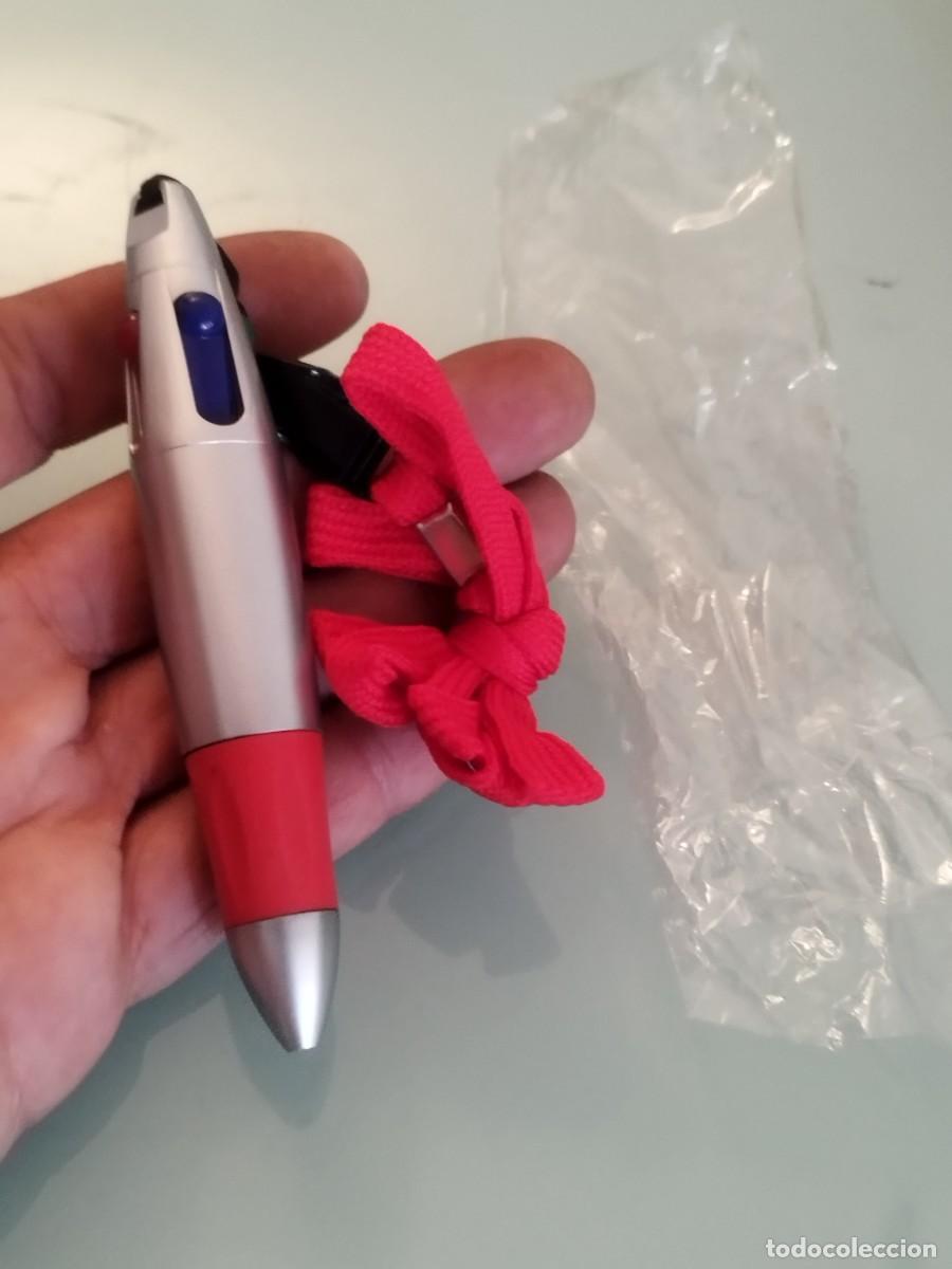 Bol&iacute;grafos antiguos: Bol&iacute;grafo peque&ntilde;o de varios colores.